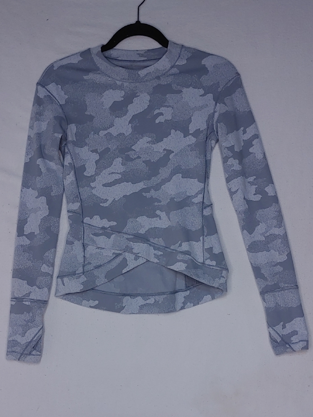 Women's Lululemon Gray‎ Camo Close to Crossing Long Sleeve Thermal Top Size 4